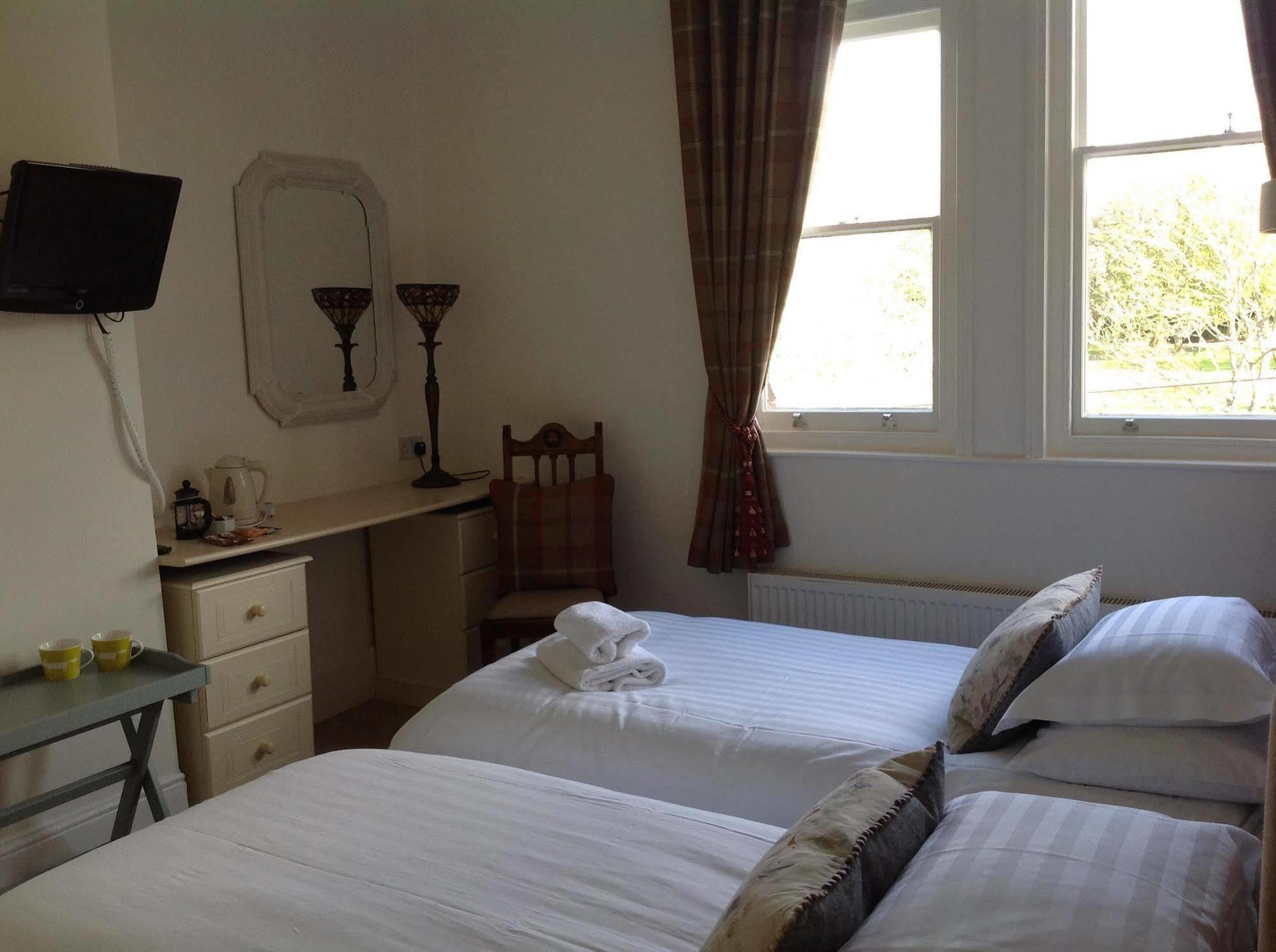 Woodbine City Rooms Exeter Bagian luar foto
